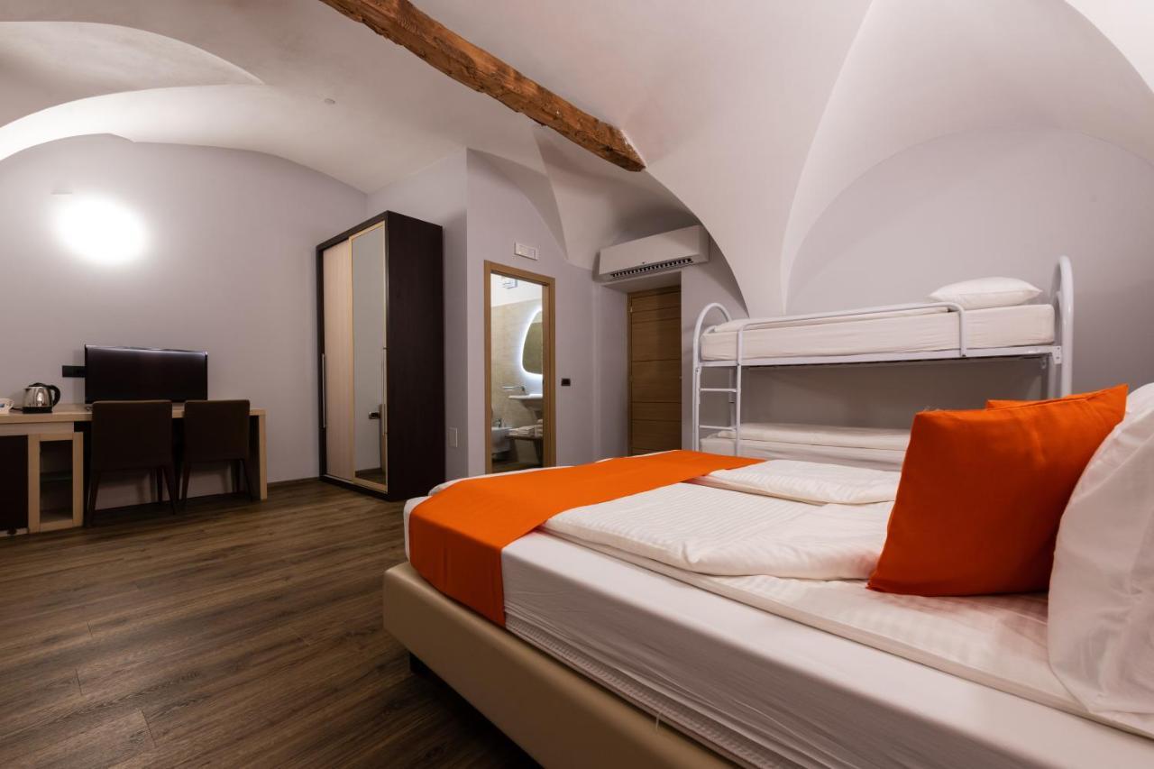 Albergo Casavecchia Tiarno di Sopra Екстер'єр фото