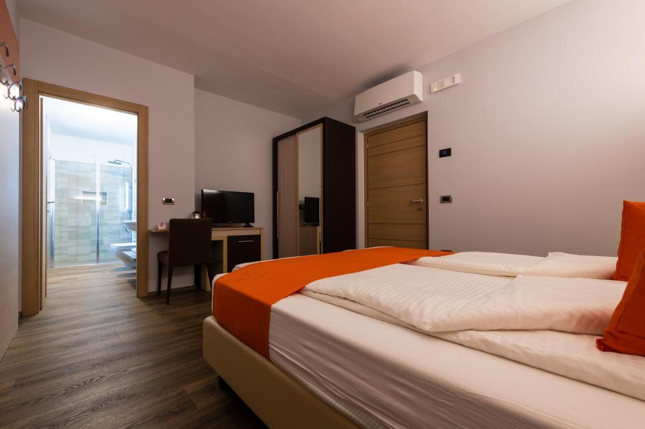 Albergo Casavecchia Tiarno di Sopra Екстер'єр фото
