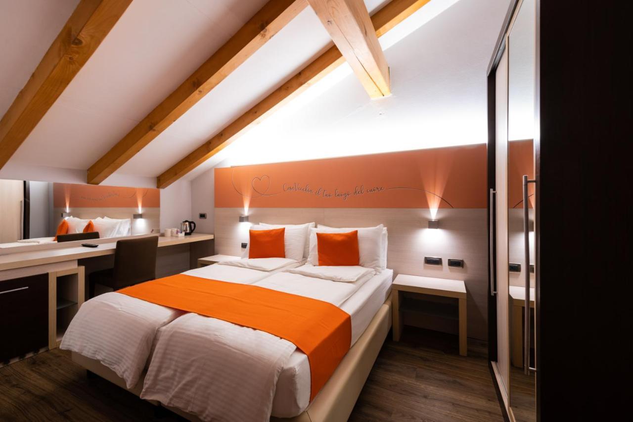 Albergo Casavecchia Tiarno di Sopra Екстер'єр фото