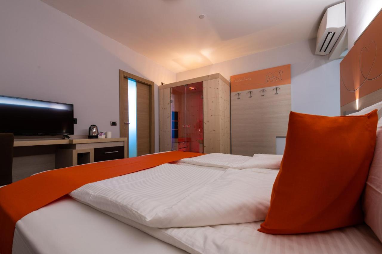 Albergo Casavecchia Tiarno di Sopra Екстер'єр фото