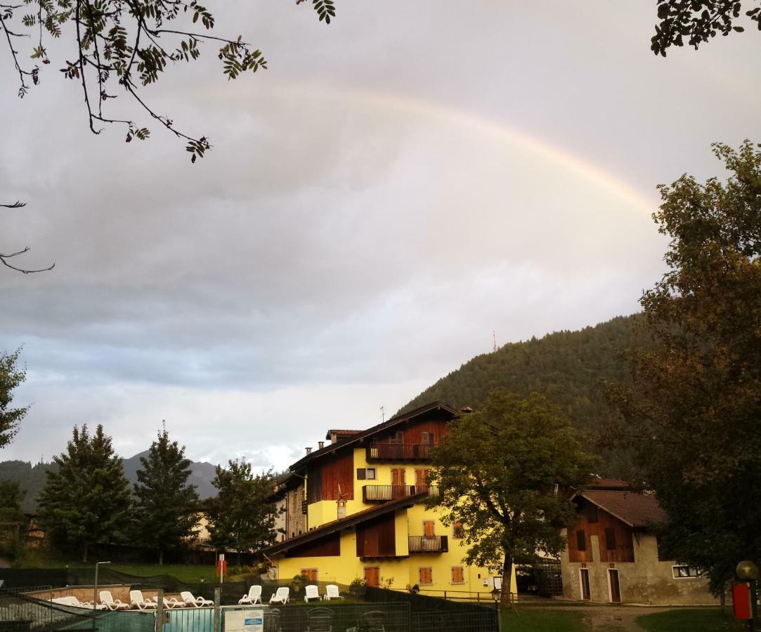 Albergo Casavecchia Tiarno di Sopra Екстер'єр фото