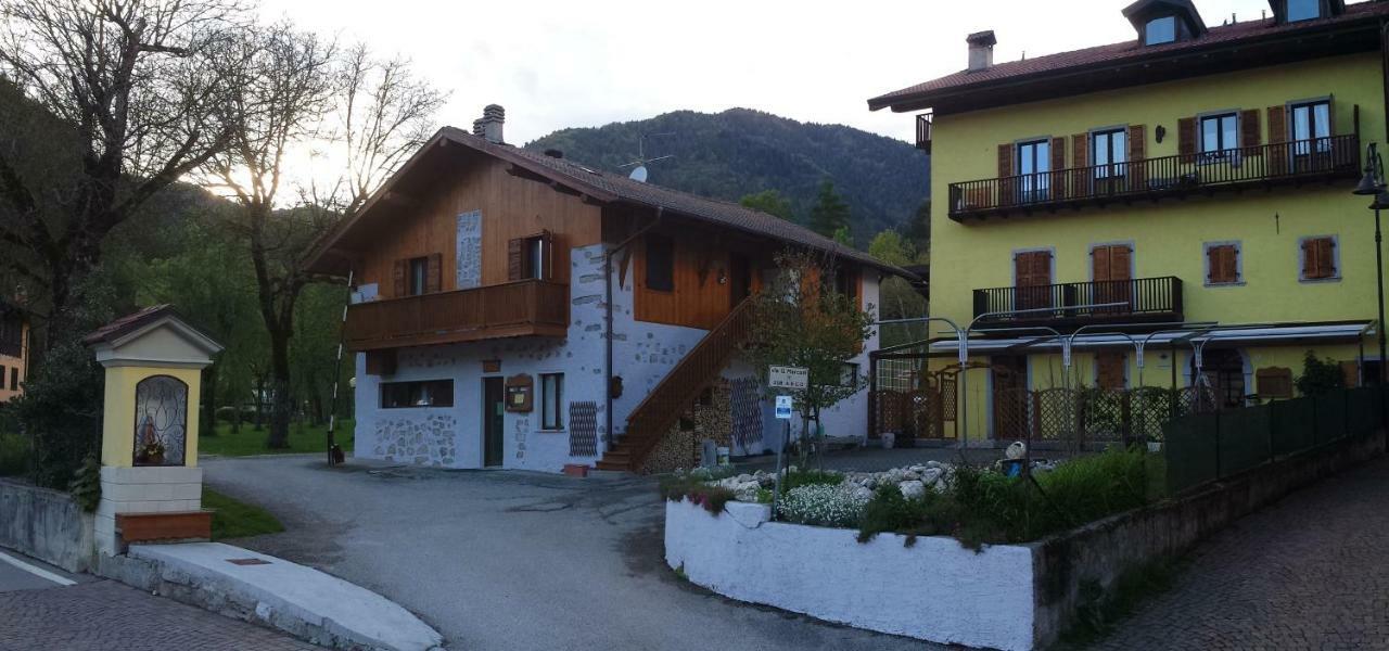 Albergo Casavecchia Tiarno di Sopra Екстер'єр фото