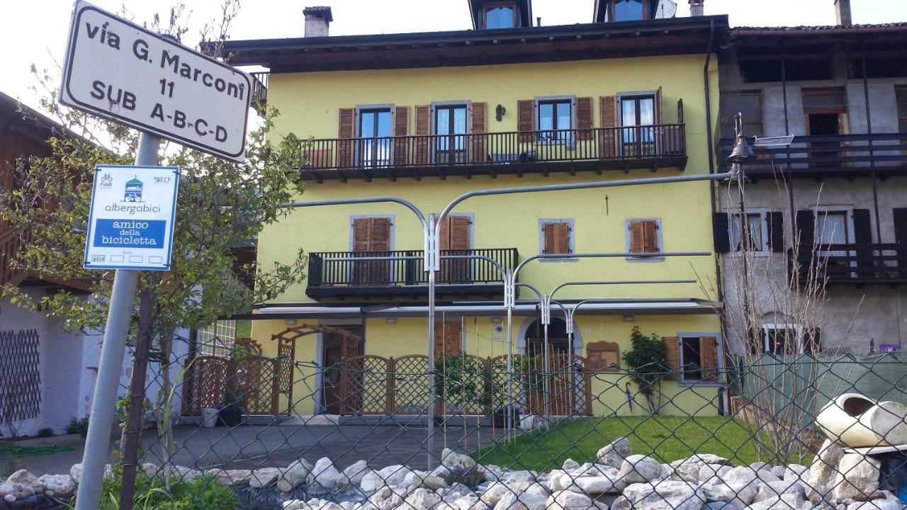 Albergo Casavecchia Tiarno di Sopra Екстер'єр фото