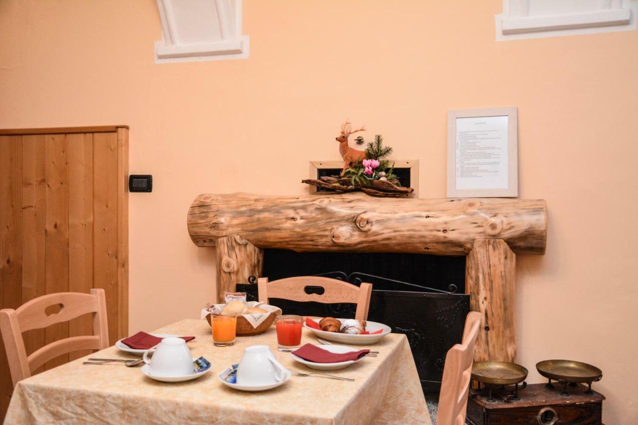 Albergo Casavecchia Tiarno di Sopra Екстер'єр фото