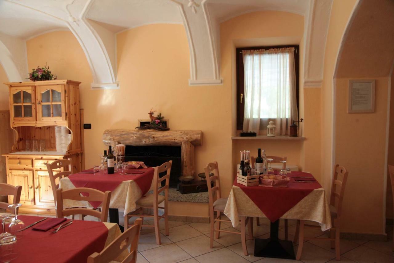 Albergo Casavecchia Tiarno di Sopra Екстер'єр фото