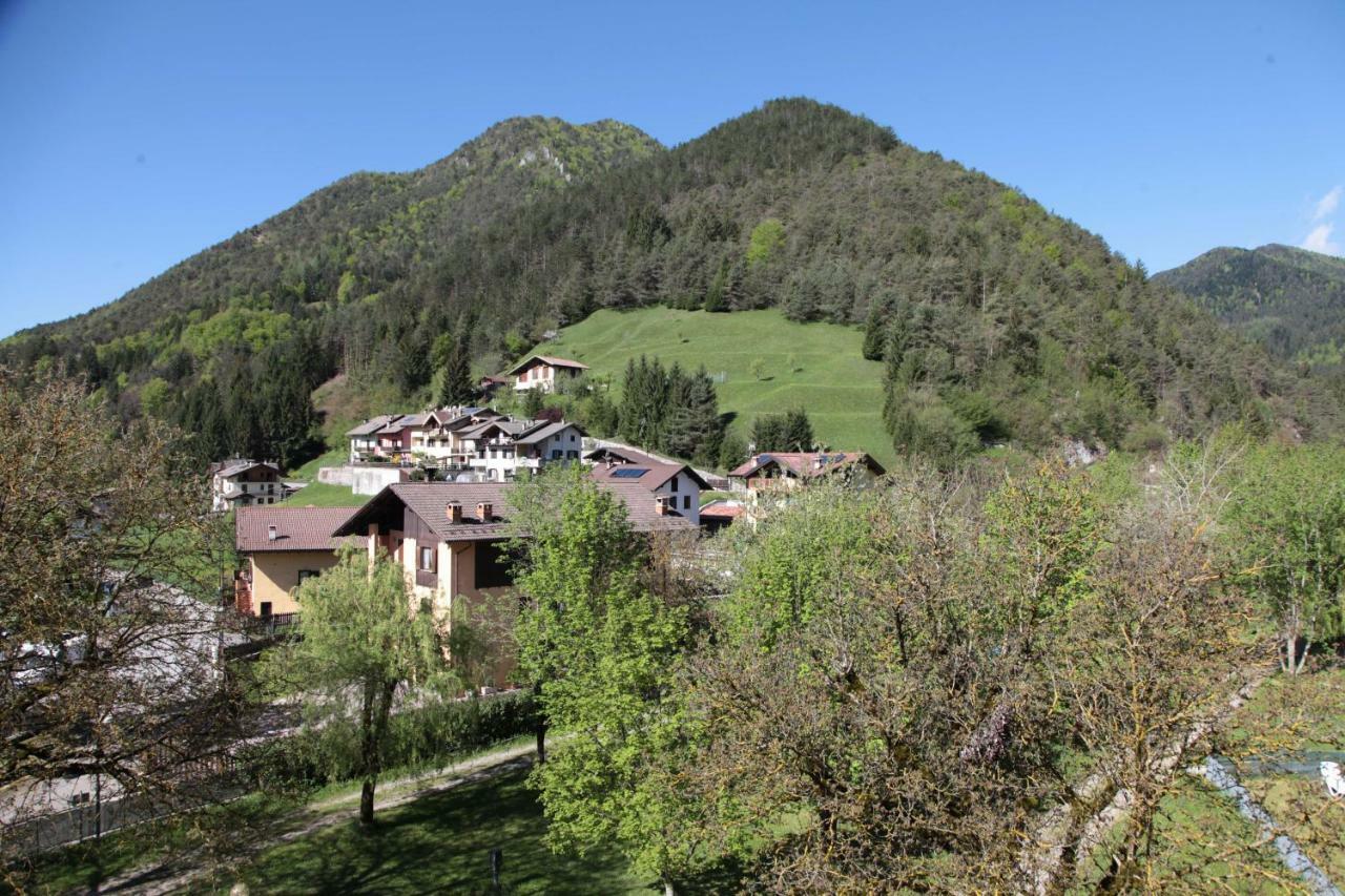 Albergo Casavecchia Tiarno di Sopra Екстер'єр фото