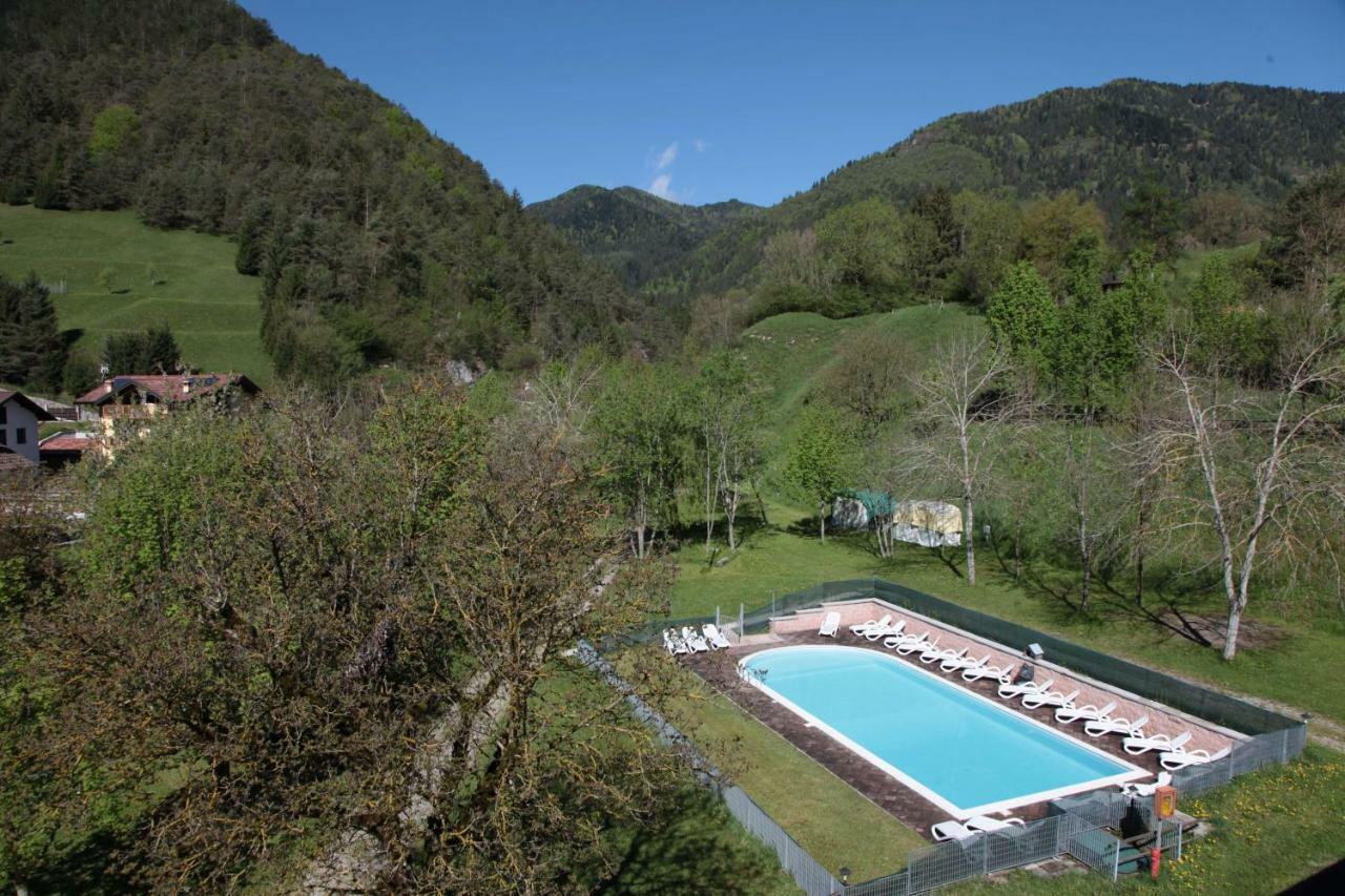 Albergo Casavecchia Tiarno di Sopra Екстер'єр фото